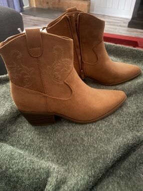 Old Navy Cognac Suede Western Ankle Booties